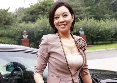 情圣闫妮在线观看,在线观看，笑料百出，情感智慧一网打尽  第3张