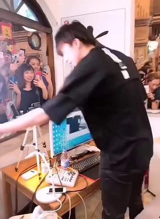 宁哥最新邻居爆料,揭秘宁哥生活新篇章  第2张