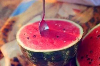 吃瓜美国网红,揭秘娱乐圈幕后真相  第2张